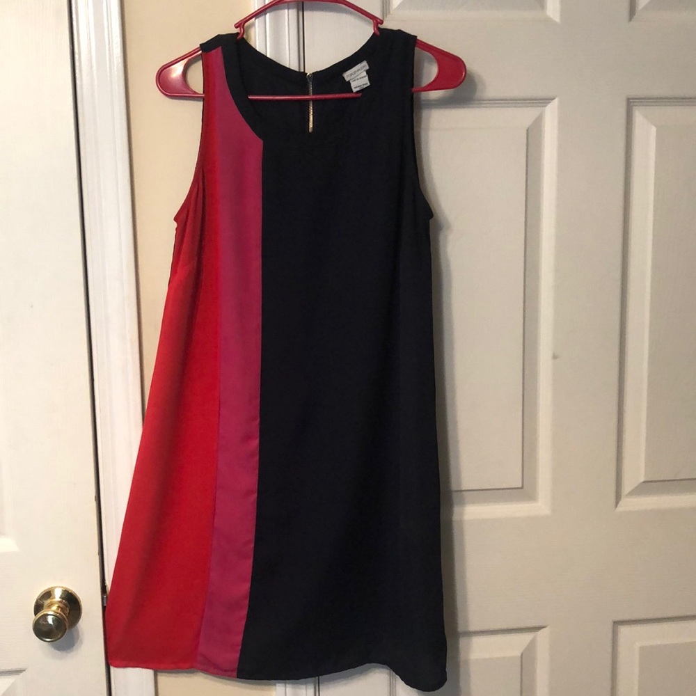 Sleeveless multicolored dress. SZ 6